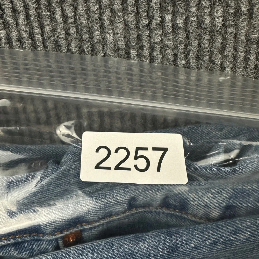 Levis 505 Regular Fit Straight Leg Jeans Mens 38x34 Medium Wash Blue Denim